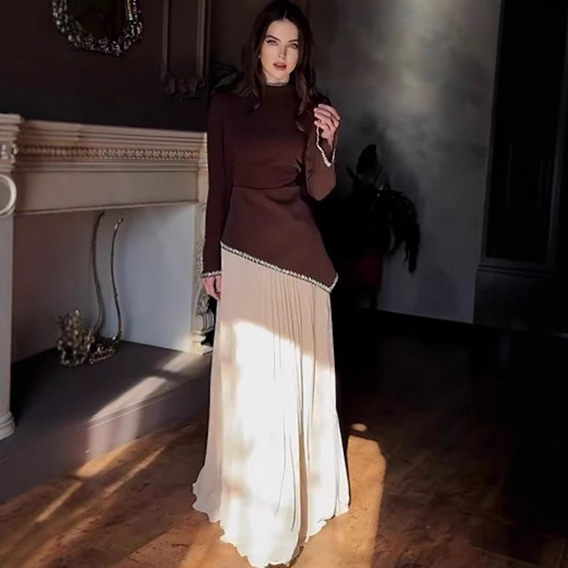 Ensemble 2 Pièces Femme Musulmane : Blouse Plissée et Jupe Longue pour l'Aïd, le Ramadan, Soirées et Cérémonies de Dubaï