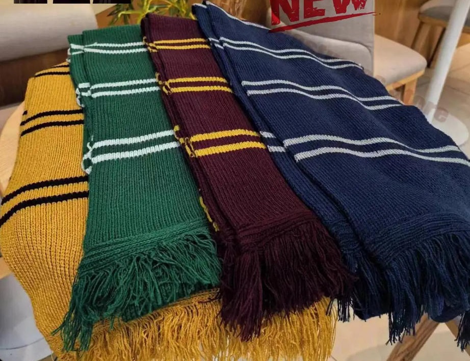 Nouveau Harryy Potter écharpe chaude épaisse Serpentard Poudlard collège Badge Serdaigle Hermione Gryffondor gland écharpe accessoires cadeaux