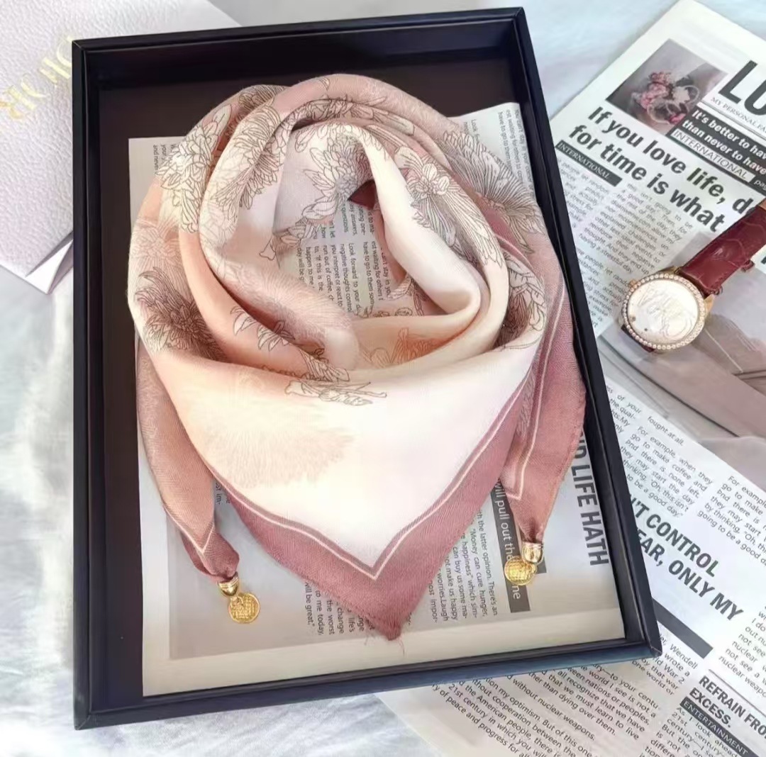 Écharpe en soie de luxe à boucle magnétique - Écharpe carrée légère et respirante pour l'été, protection UV et tendance