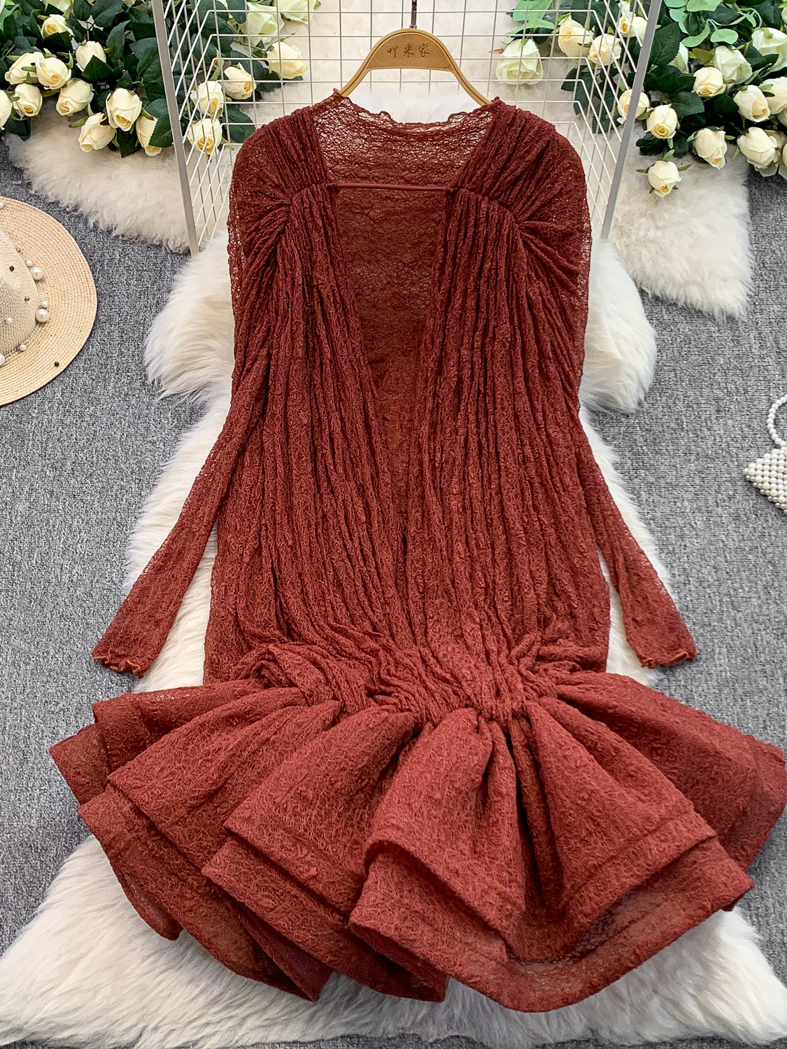 Robe de luxe légère en dentelle plissée pour femmes, col rond, Unique, mode, taille Slim, jupe courte à volants bouffantes, été