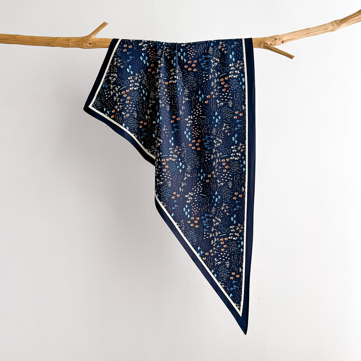 Foulard carré imprimé floral pour femme, en soie imitation douce, écharpes, bandanas, hijab de luxe, foulard élégant, châles et étoles