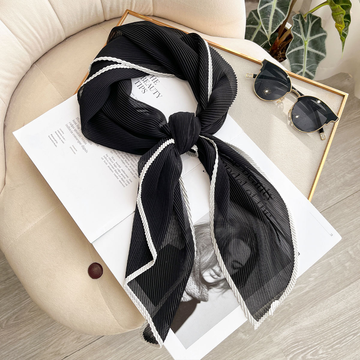 Foulard carré uni en tencel fin, respirant et doux pour la peau, idéal pour la plage ou comme foulard de tête