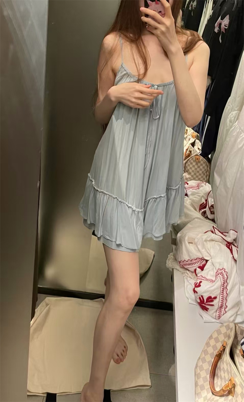 Robe pour femmes, nouvelle robe courte élégante décontractée d'été, sans bretelles, dos nu, drapée, à plusieurs couches, décorative