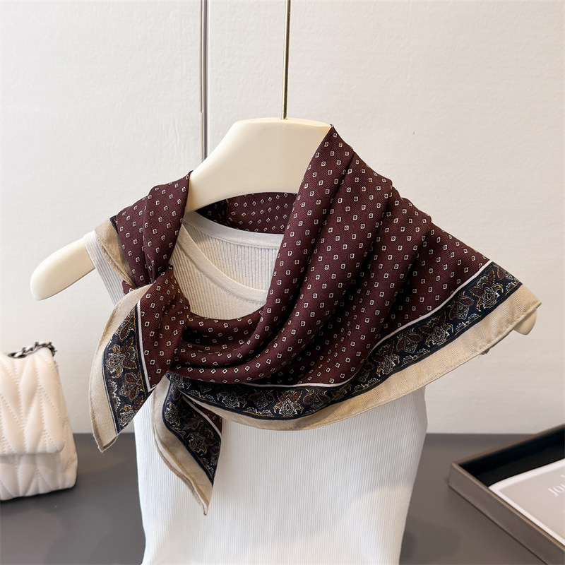 Foulard en coton et lin rouge pour femmes, petit carré, Protection du cou, à la mode, cadeau polyvalent pour maman, nouvelle collection 2026