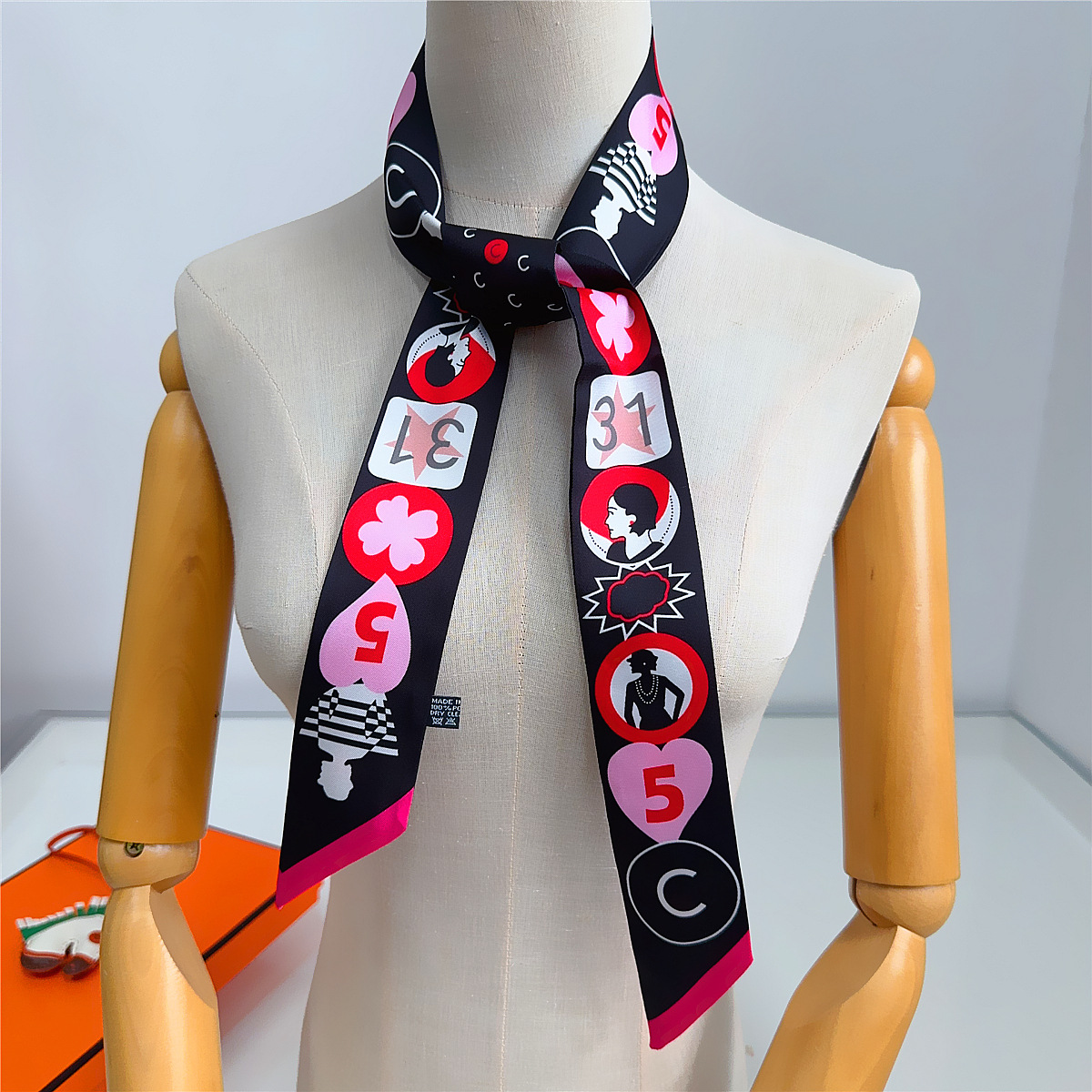 Foulard en soie classique pour femmes, 118x5cm, matériau sergé, foulard à col étroit, motif rayé, confortable pour les voyages et le bureau