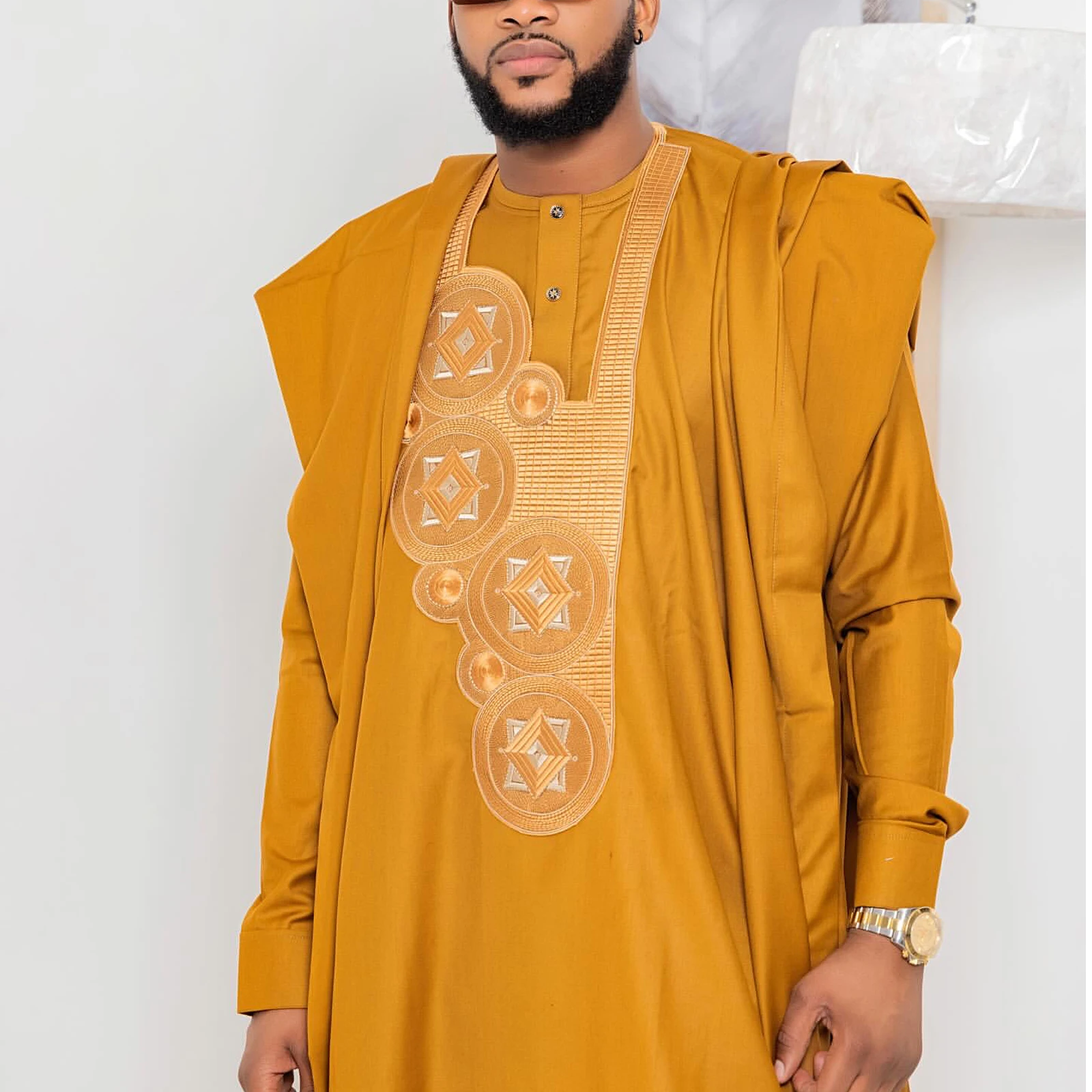 Vêtements africains pour hommes, ensemble traditionnel Bazin Riche brodé, haut à manches longues, 3 pièces