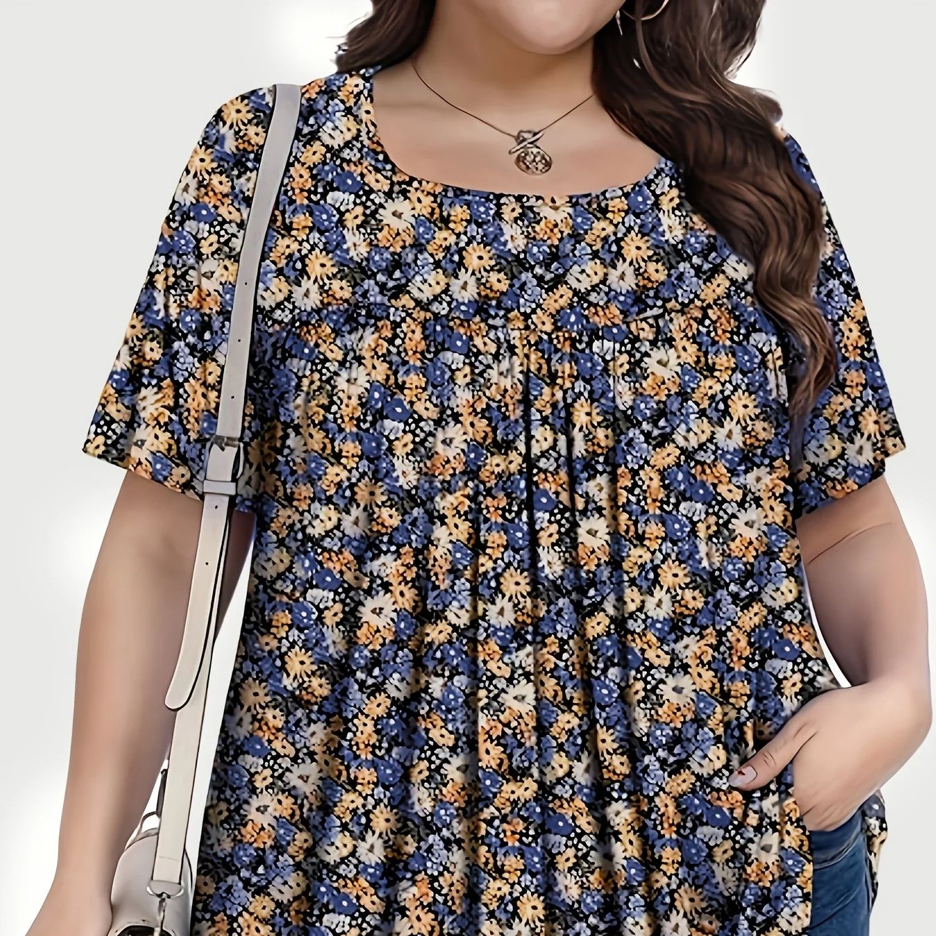 Vêtement pour femme de grande taille à imprimé floral, avec un col carré, des plis, des manches courtes et une coupe décontractée, adapté