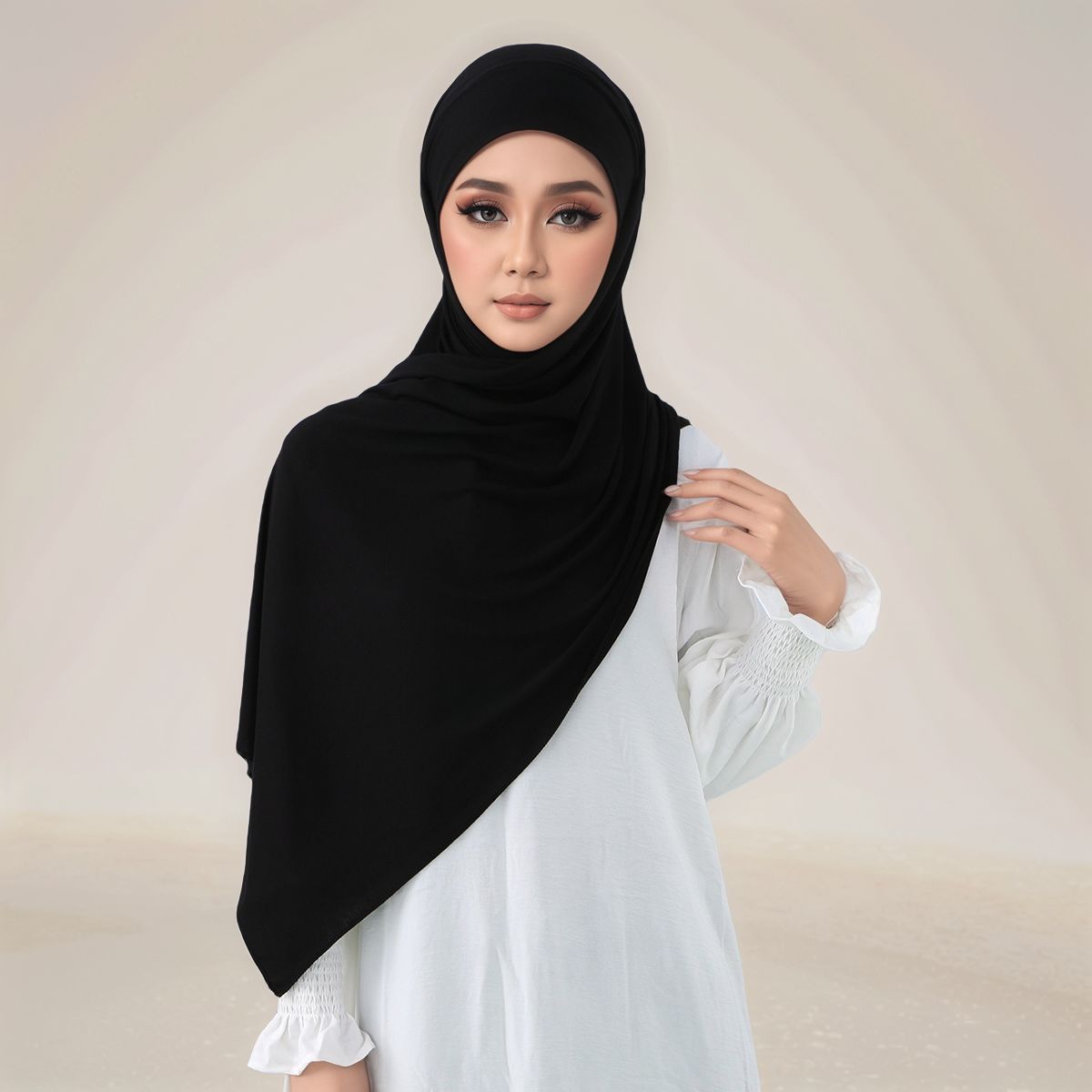 Nouvelle élasticité Modal Jersey Hijab instantané avec sangles femme musulmane Hijab doux solide chapeaux Turban Islam malaisie foulard