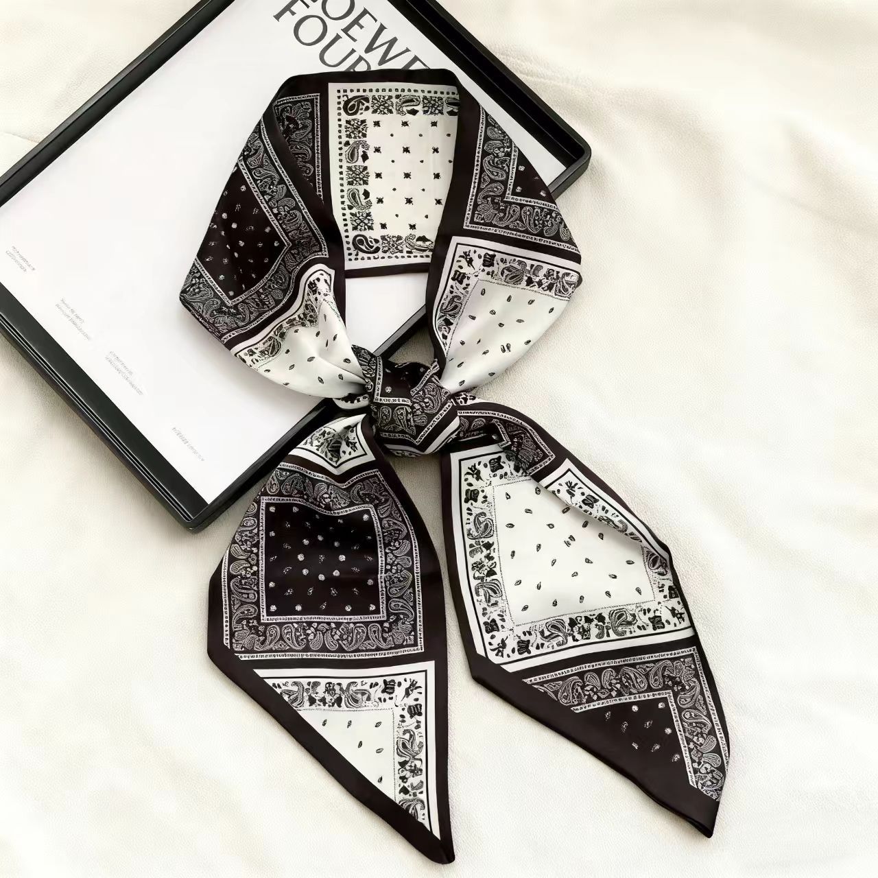 Nouvelles écharpes longues de luxe pour femmes, bandeau rétro, foulard imitation soie, ruban à nouer autour du cou, ceinture florale tendance pour poignet, mouchoir de cou