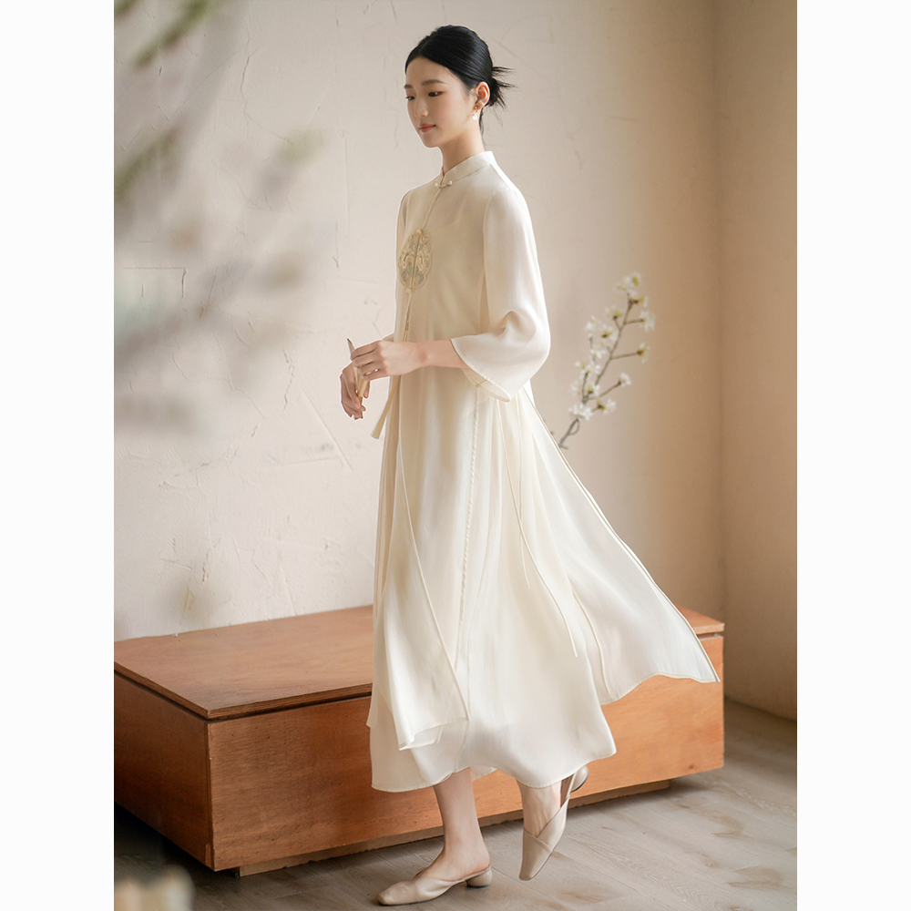 Robe de style chinois pour femmes, nouvelle collection d'été, broderie classique, longue robe élégante, col montant, robe Cheongsam