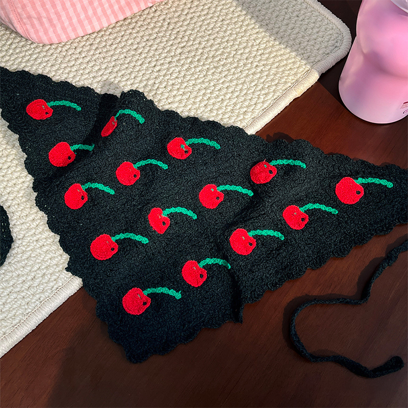 Bandeau triangulaire en tissu pour femmes et filles, motif fraise et cerise, crocheté à la main, ajouré, foulard pour cheveux, idéal printemps-été, voyage et photo