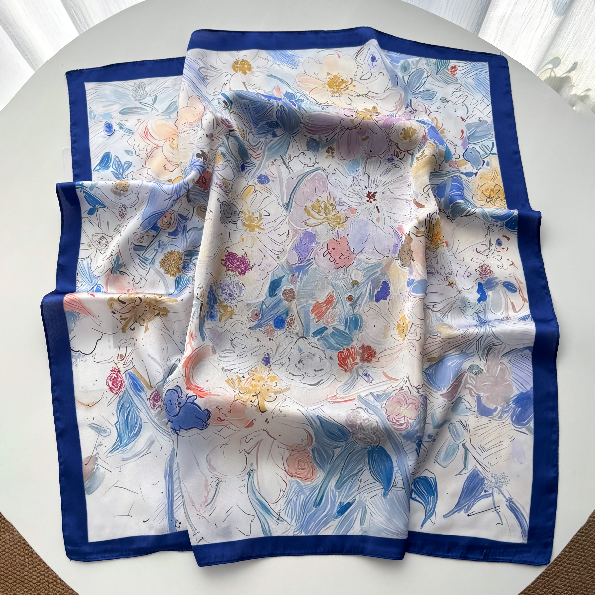 Écharpe carrée de luxe pour femmes, foulards en satin doux imitation soie, bandanas, hijab tendance, foulard élégant, châles