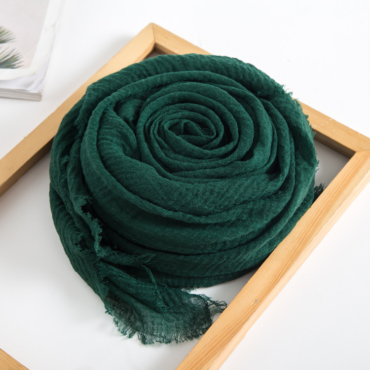 Foulards en coton et lin, nouvelle mode, couleur unie, froissé, cheveux courts, foulards musulmans, fabricants de châle, vente en gros personnalisée