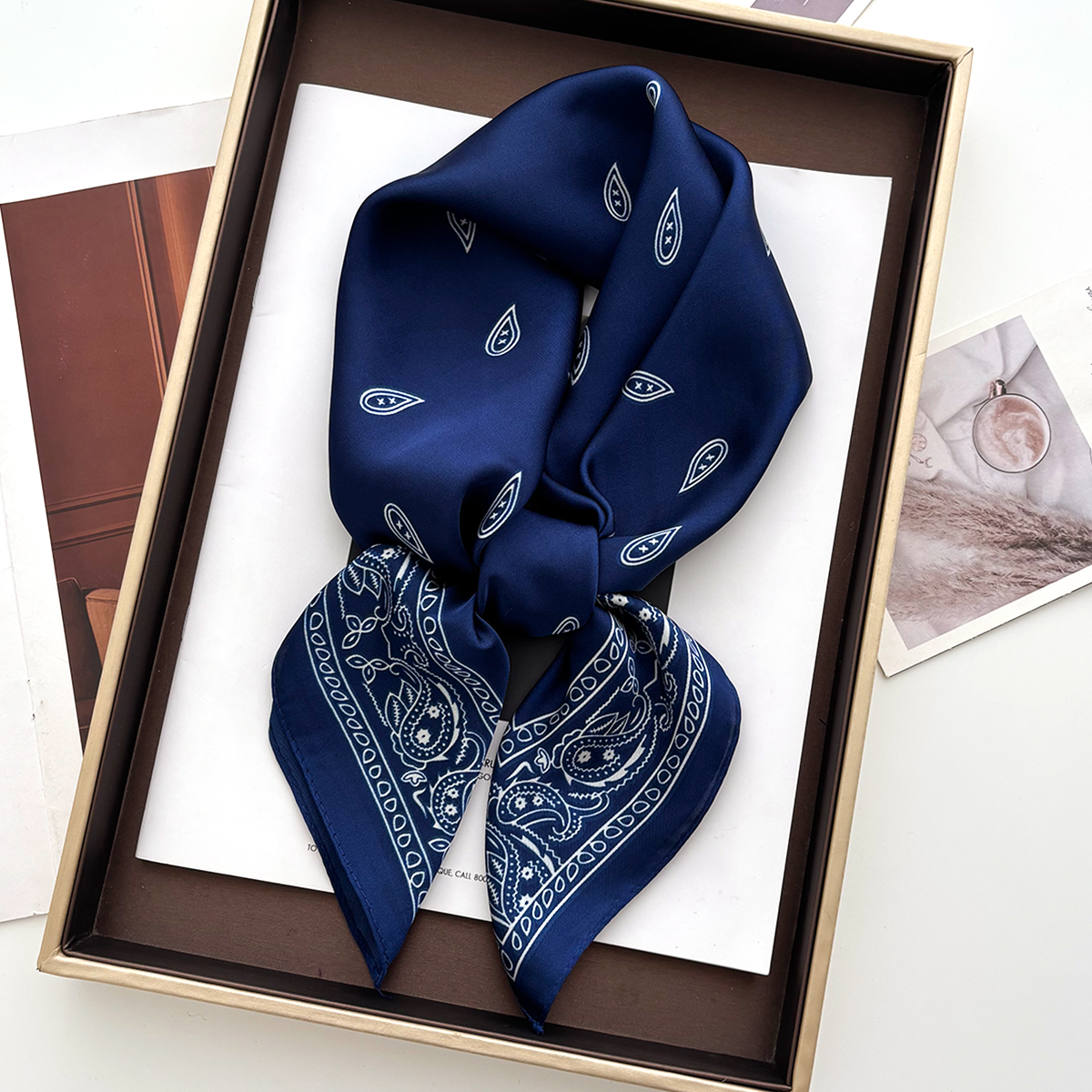 Mode impression femmes carré écharpe soie sentiment foulard Bandana dame printemps châle foulards enveloppement tête foulard bandeau de cheveux cravates