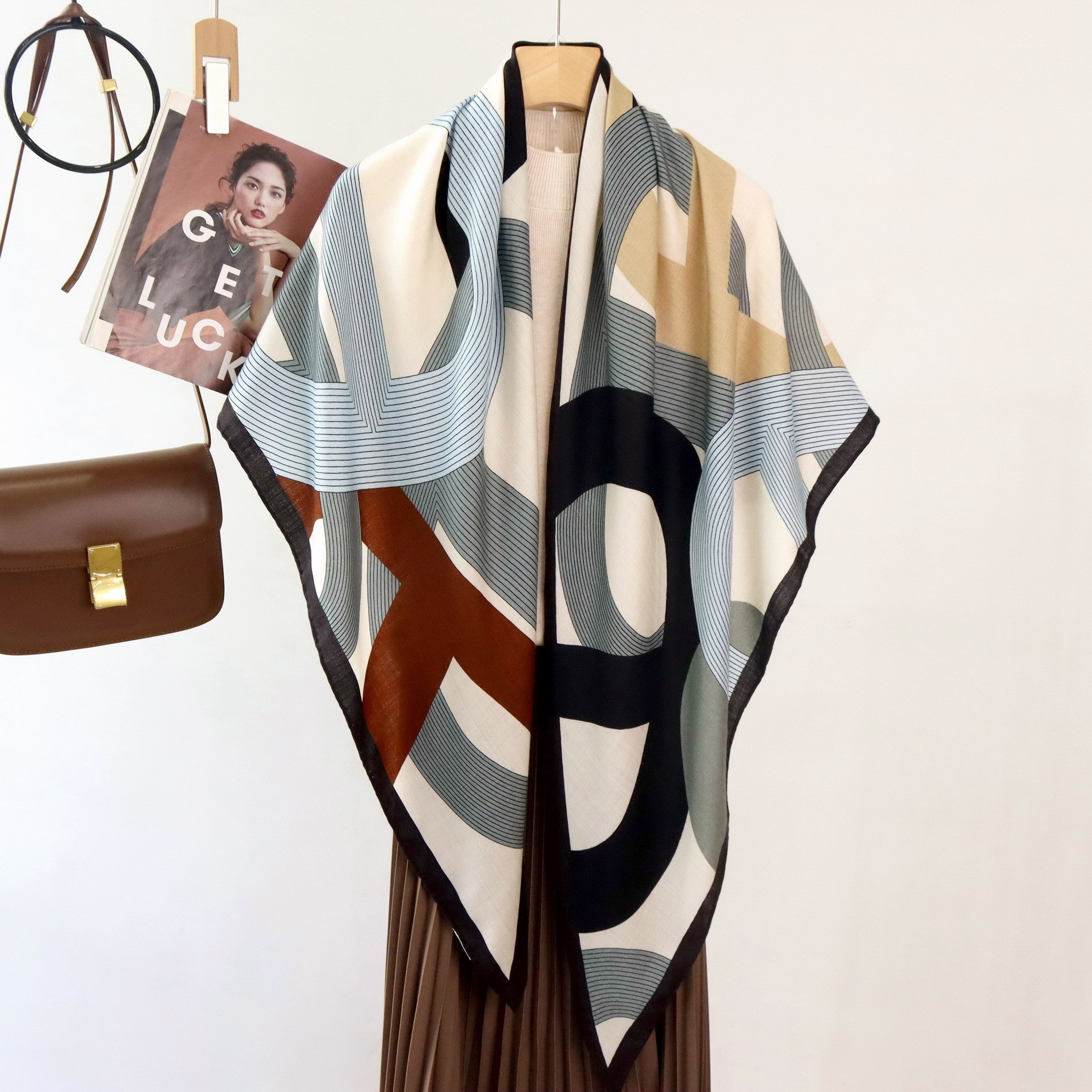 Naizaiga 70% laine 30% soie 125x125x190cm femmes automne écharpe fille châle BSG45