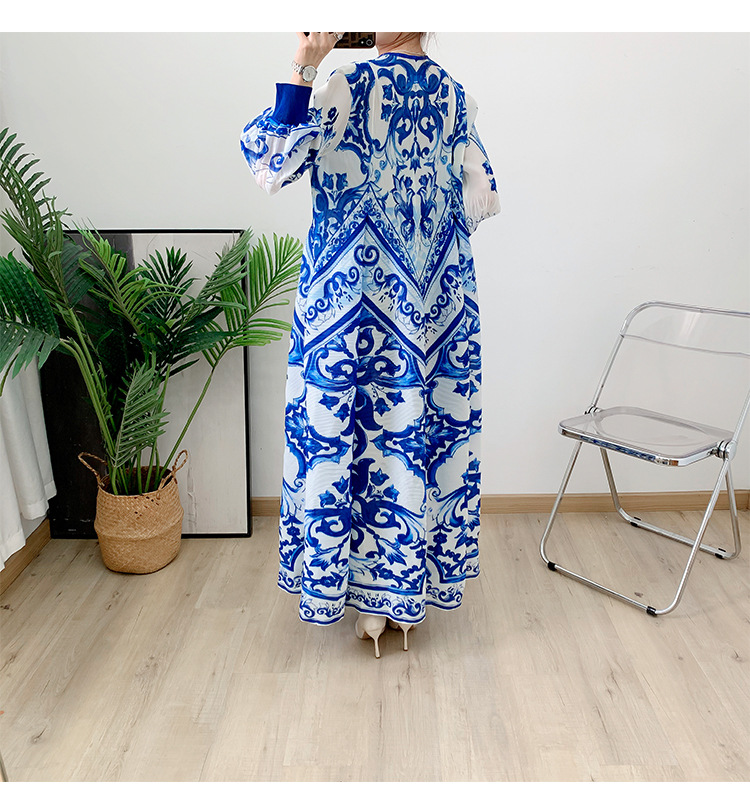 Élégante Abaya Musulmane d'Automne à Col Rond et Manches Lanterne – Robe Confortable 2026 pour Femme