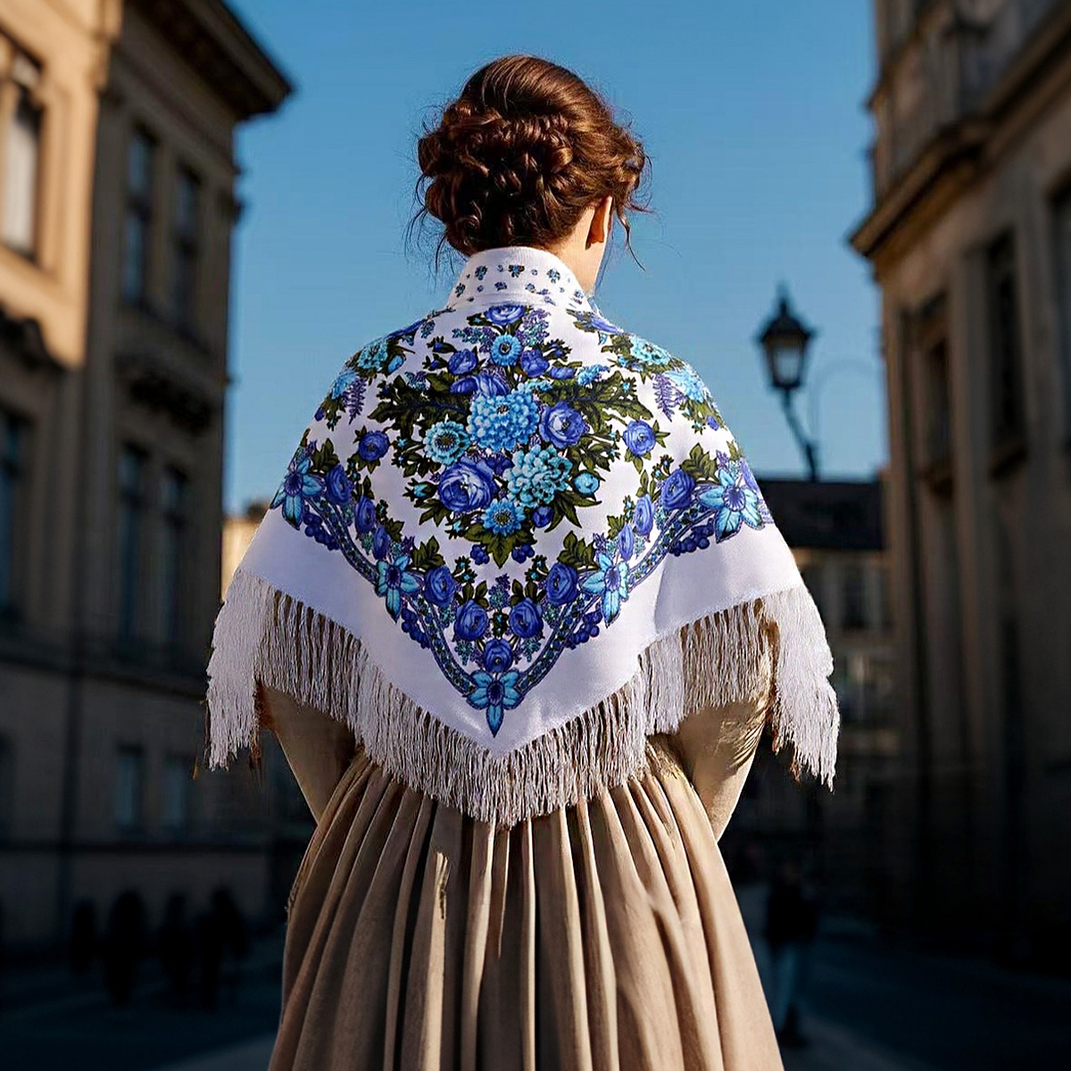 Châle carré de style ethnique pour femme, hijabs de luxe, cape imprimée, couvertures enveloppantes, bandana chaud pour femme, foulard classique