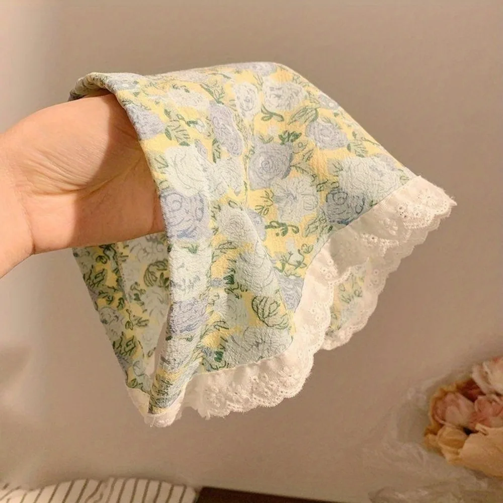 1 pièce Foulard vintage en dentelle florale antidérapant, bandana triangulaire avec pince à cheveux, accessoire capillaire pour femme pour la plage et les vacances, décoration de plage