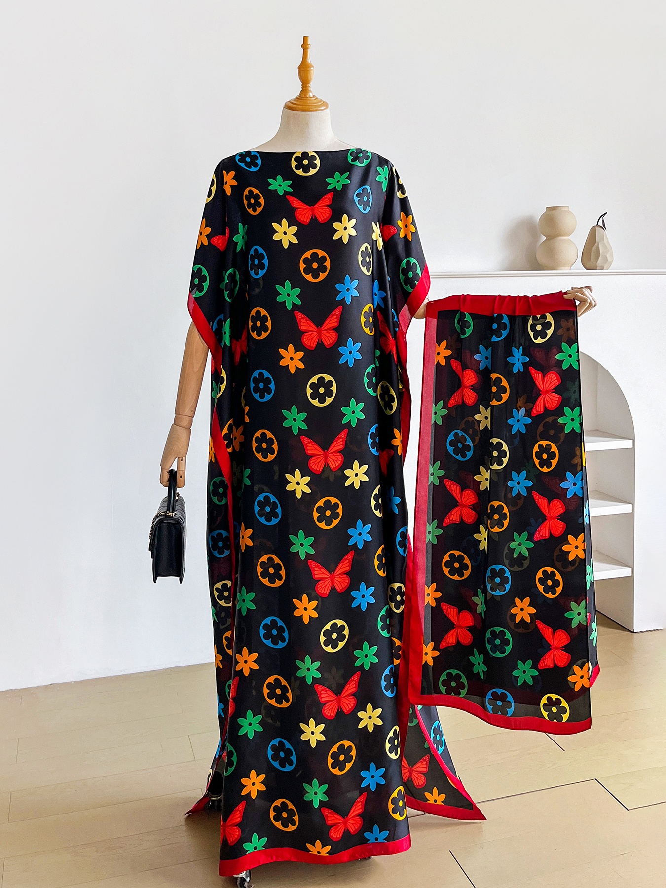 Ensemble abaya et foulard en satin à imprimé floral papillon coloré, kaftan maxi ample à manches chauve-souris pour femmes musulmanes, idéal pour les vacances, la plage et le quotidien