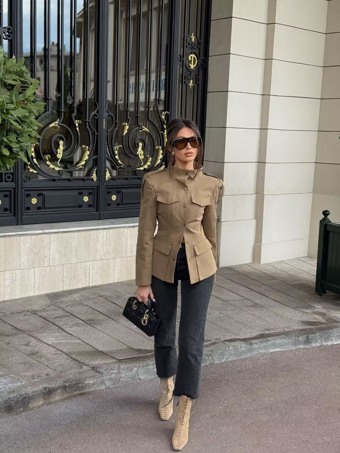 Manteau Chic Femme Printemps Nouvelle Collection – Veste Slim à Col Montant et Poches, Simple Boutonnage, Tendance Urbaine