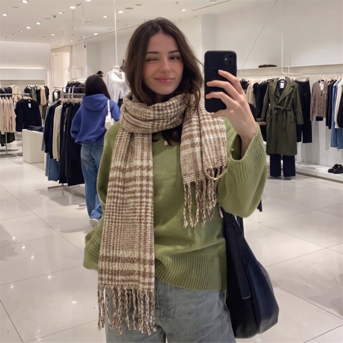 Écharpe à carreaux pour femmes, douce imitation cachemire, écharpe à franges, motif classique à petites carreaux, châle chaud d'hiver, tendance.