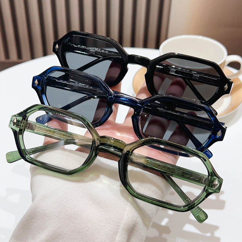 Nouvelles Lunettes de Soleil Tendance Haut de Gamme pour Femmes, Montures Petites, en Acier Inoxydable de Qualité, Protection UV400, Modèle 2026