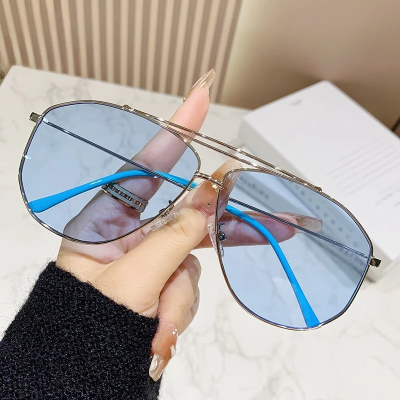 Lunettes de soleil à la mode, lunettes de soleil rétro à double faisceau à grande monture, résistantes aux UV, personnalisées et polyvalentes
