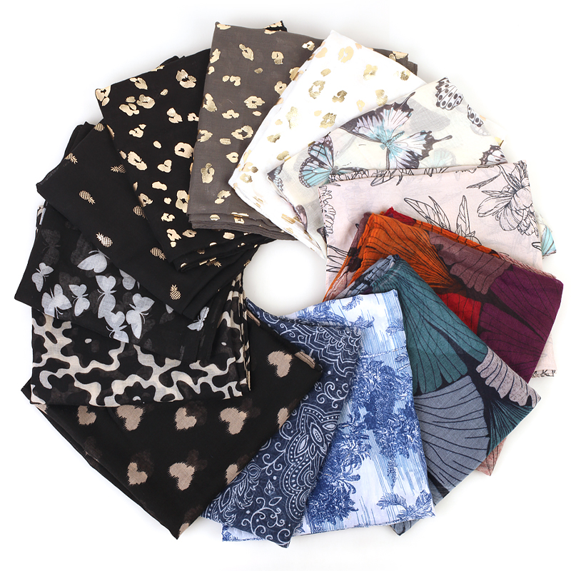 Bandanas College pour femmes et filles, foulard carré en satin, turban à la mode, bande de sauna, nouveaux accessoires pour cheveux vintage
