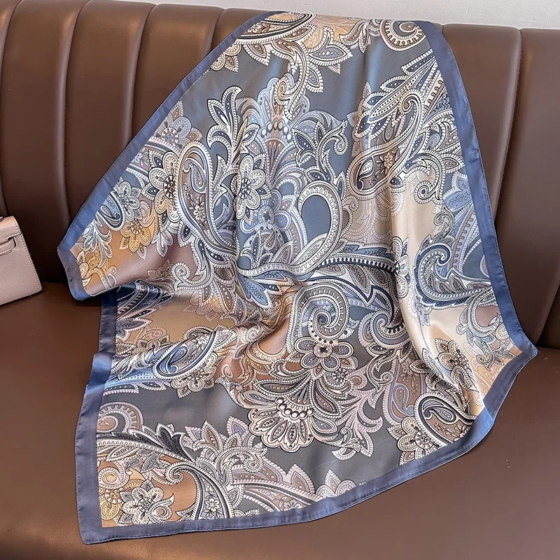 Foulard Carré Imprimé Cheval pour Femme, 70x70cm, Bandeau en Satin Doux, Hijab de Bureau, Bandeau de Sauna, Cadeau