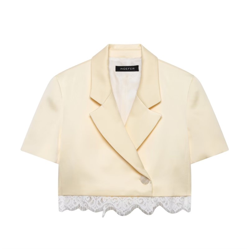 Ensemble jupe en satin pour femme, collection Printemps 2026, 2 pièces : Blazer court croisé et jupe-short contrastante en dentelle, tenue féminine