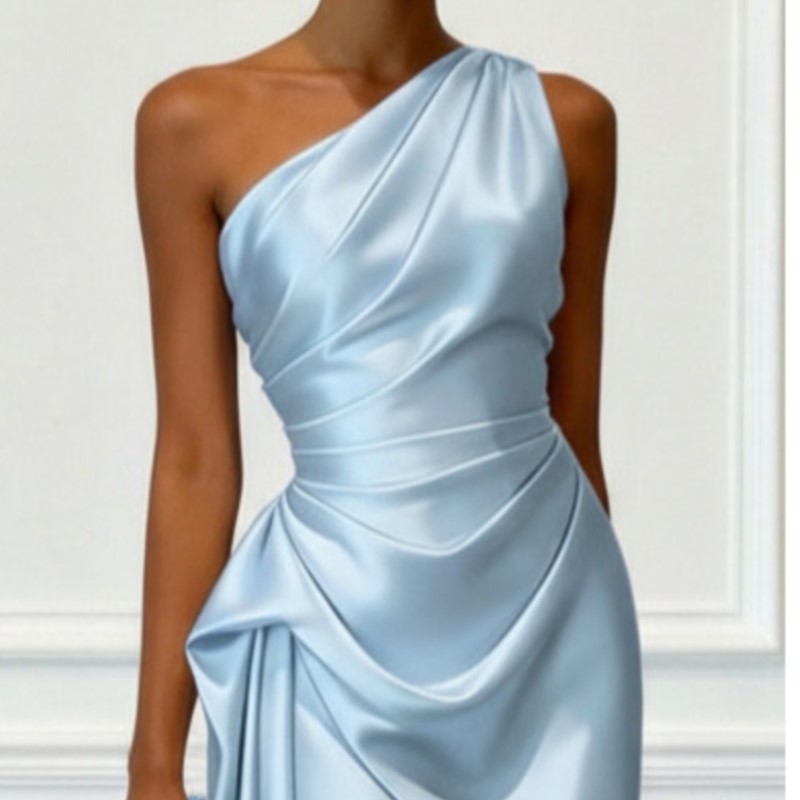 Nouvelle Robe de Soirée Plissée en Satin Haut de Gamme Sans Manches pour Femme, Modèle Sexy et Tendance pour l'Été 2026