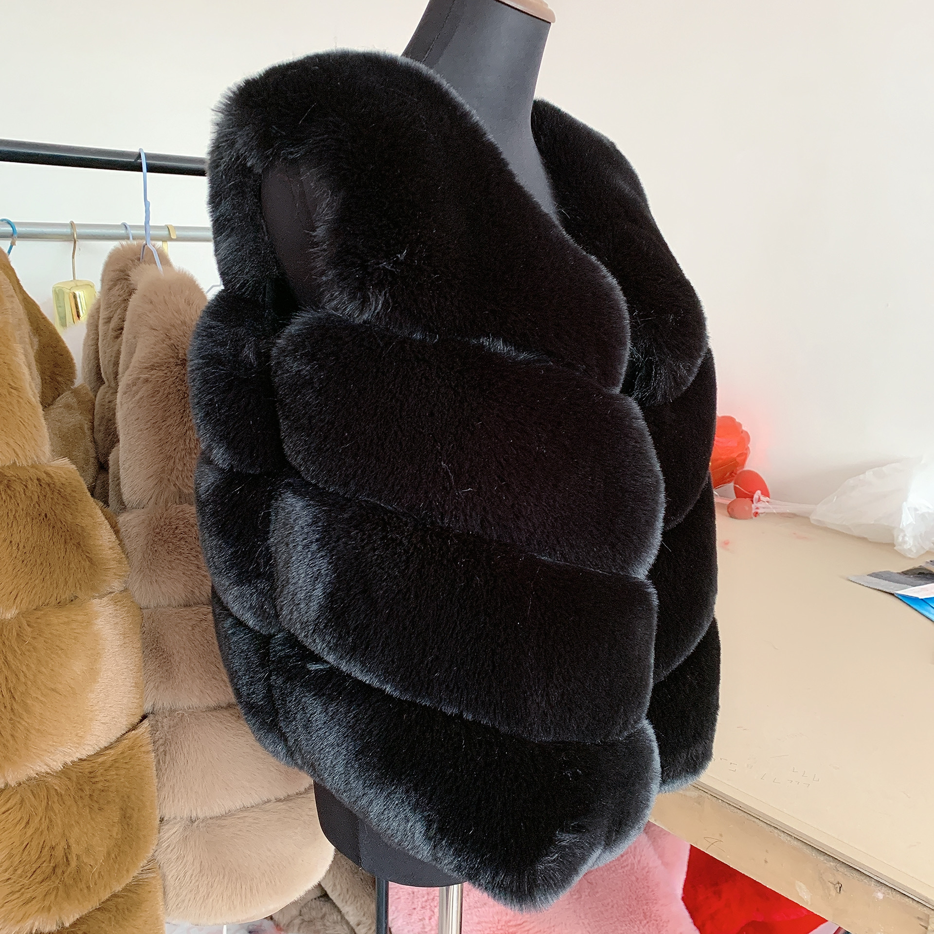Blouse d'hiver pour femme avec fourrure, gilet en fausse fourrure, veste moelleuse, manteau épais en fourrure synthétique pour femme, gilet en fourrure