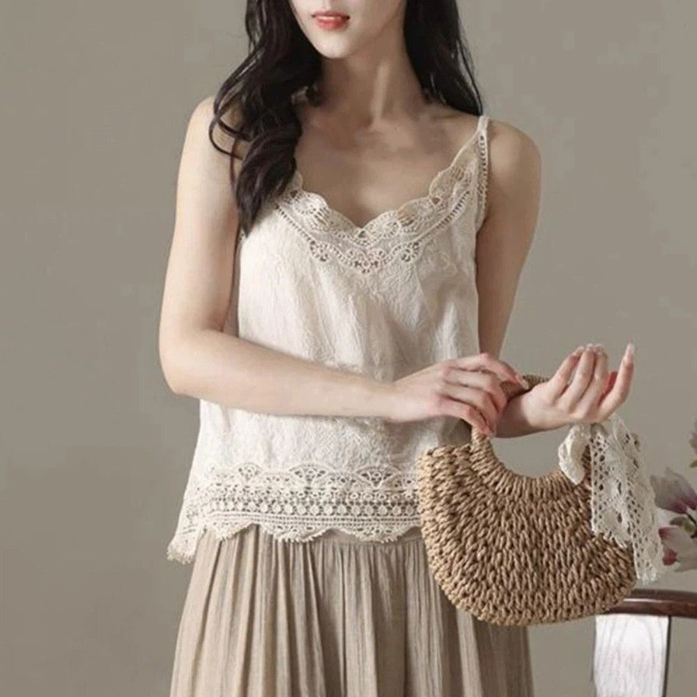 Vêtements de plage style vacances, style bohème, débardeur, camisole d'été douce à bords en dentelle, haut sans manches ample en coton à col en V, style français