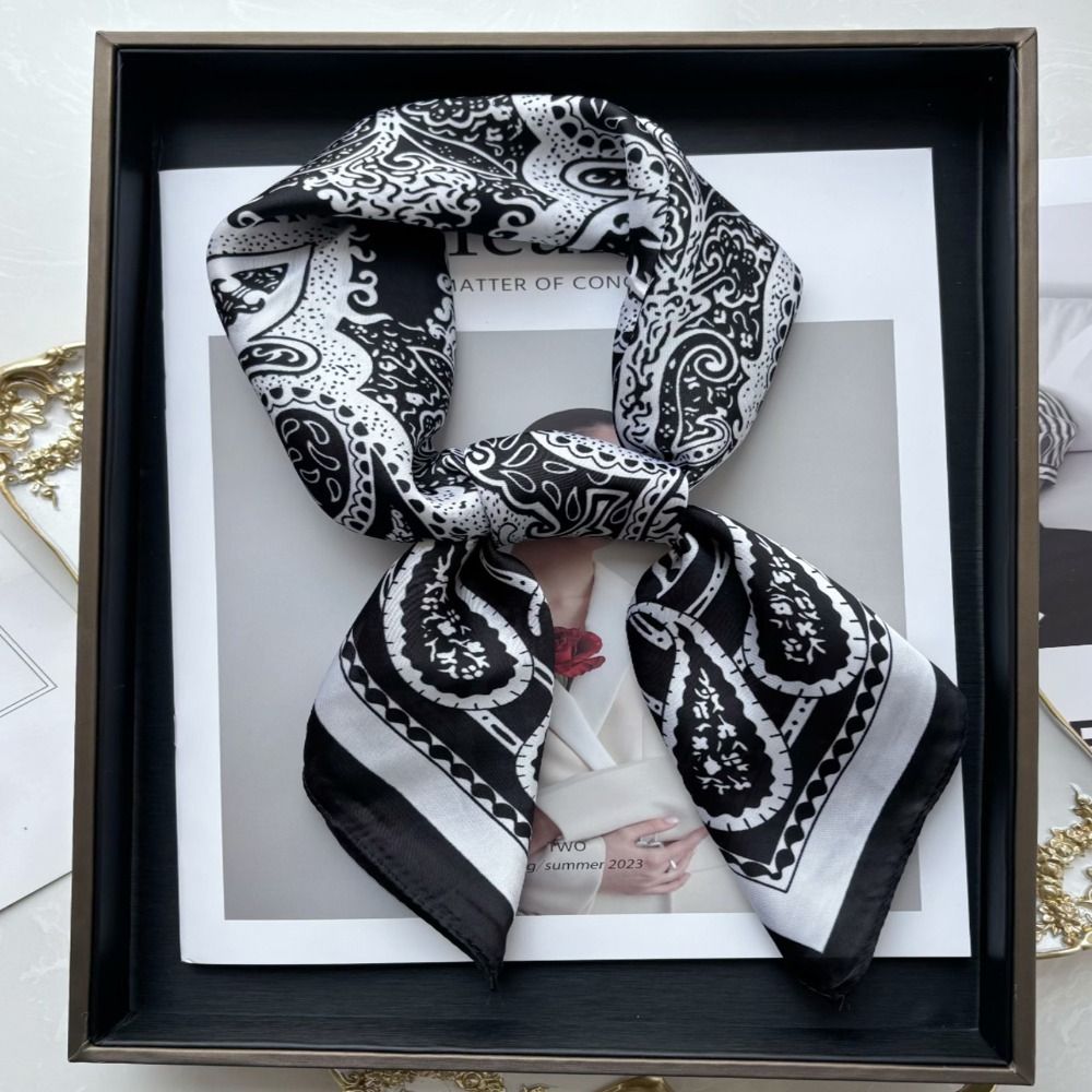 Foulard carré imprimé imitation soie pour femme, écharpe de cou, châle, foulard pour cheveux, poignet, tête, hijab, bandana, collection printemps