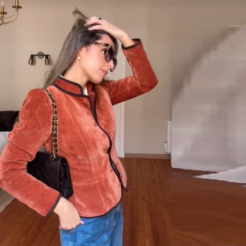 Veste Courte Décontractée Chic à Col Montant pour Femme, en Velours avec Manches Bouffantes et Bordures Contrastantes, Collection Printemps 2026, Style Urbain Élégant