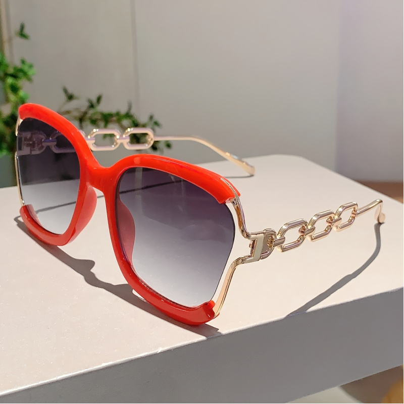 Lunettes carrées chics à la mode, verres dégradés, chaîne de fausses perles détachables, tendance, élégantes pour le streetwear et les accessoires de fête, nouvelle collection