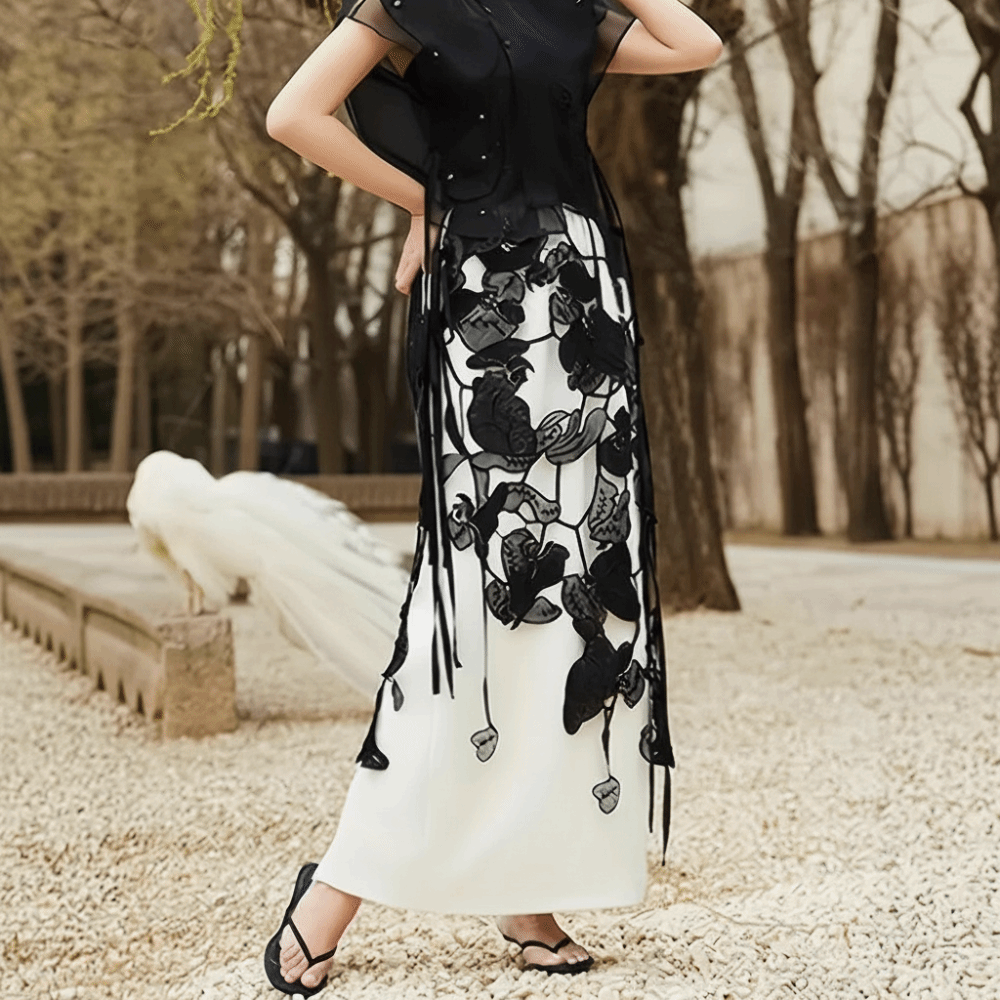 Jupe midi taille haute en dentelle avec fente latérale irrégulière, motif floral ajouré, franges et ceinture en dentelle, style Y2K Streetwear Harajuku