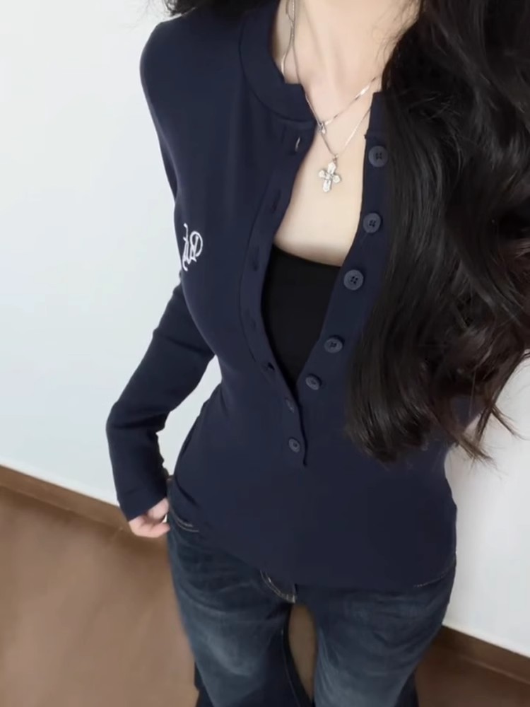 T-shirt pour femme style américain, col semi-ouvert, coupe ajustée, manches longues, décontracté, pour le printemps et l'automne, à porter en dessous ou comme haut.