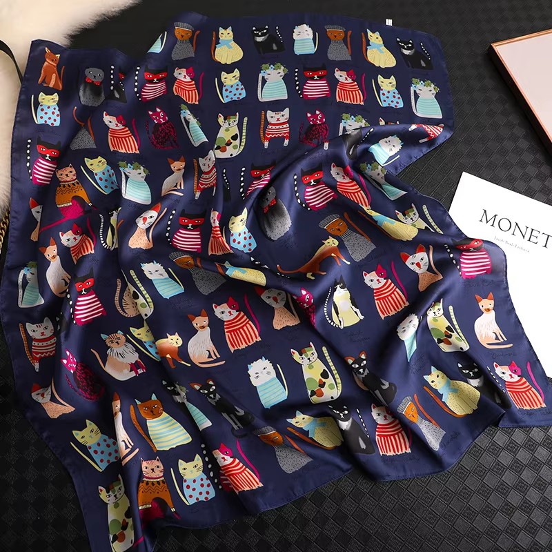 Marque de luxe 2025 nouvelle mode été soie carré Foulard femmes chat P Satin cou cheveux cravate bande plage Hijab tête femme Foulard