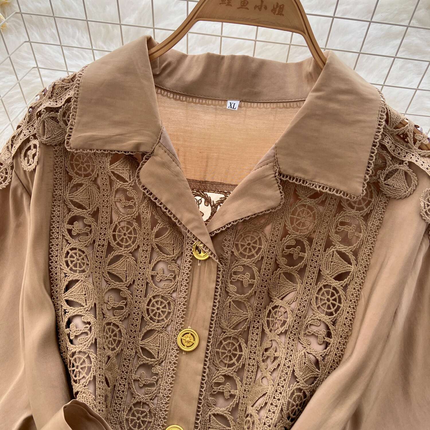 Printemps été Vintage Robe longue femmes dentelle creuse Patchwork à manches courtes revers élégant chemise robes dames de luxe longue Robe