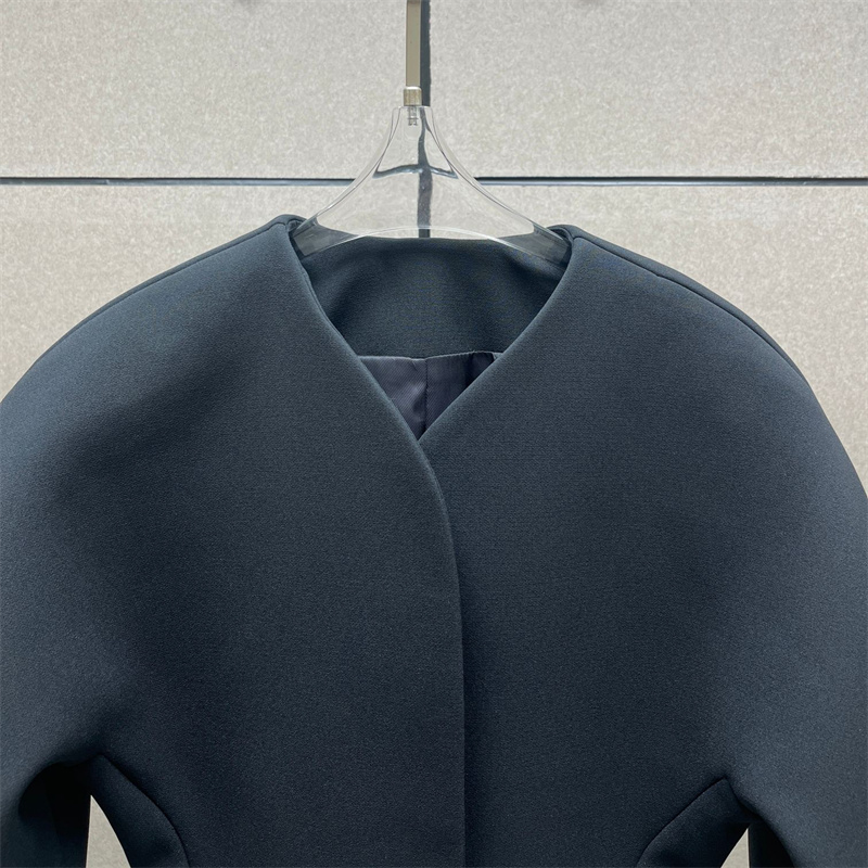 Veste femme nouveau automne 2025 simple boutonnage mince haut à manches longues manches sur les épaules col en v veste de costume femme manteau femme