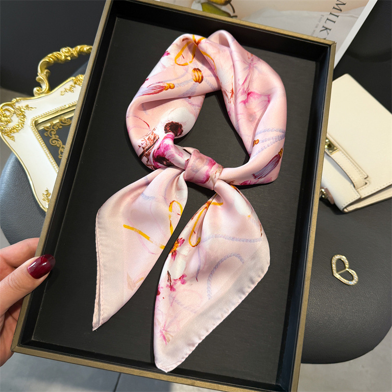 Foulard carré floral 70x70cm pour femme, en satin, pour le cou, les cheveux, bandana, écharpe de plage, hijab, pareo