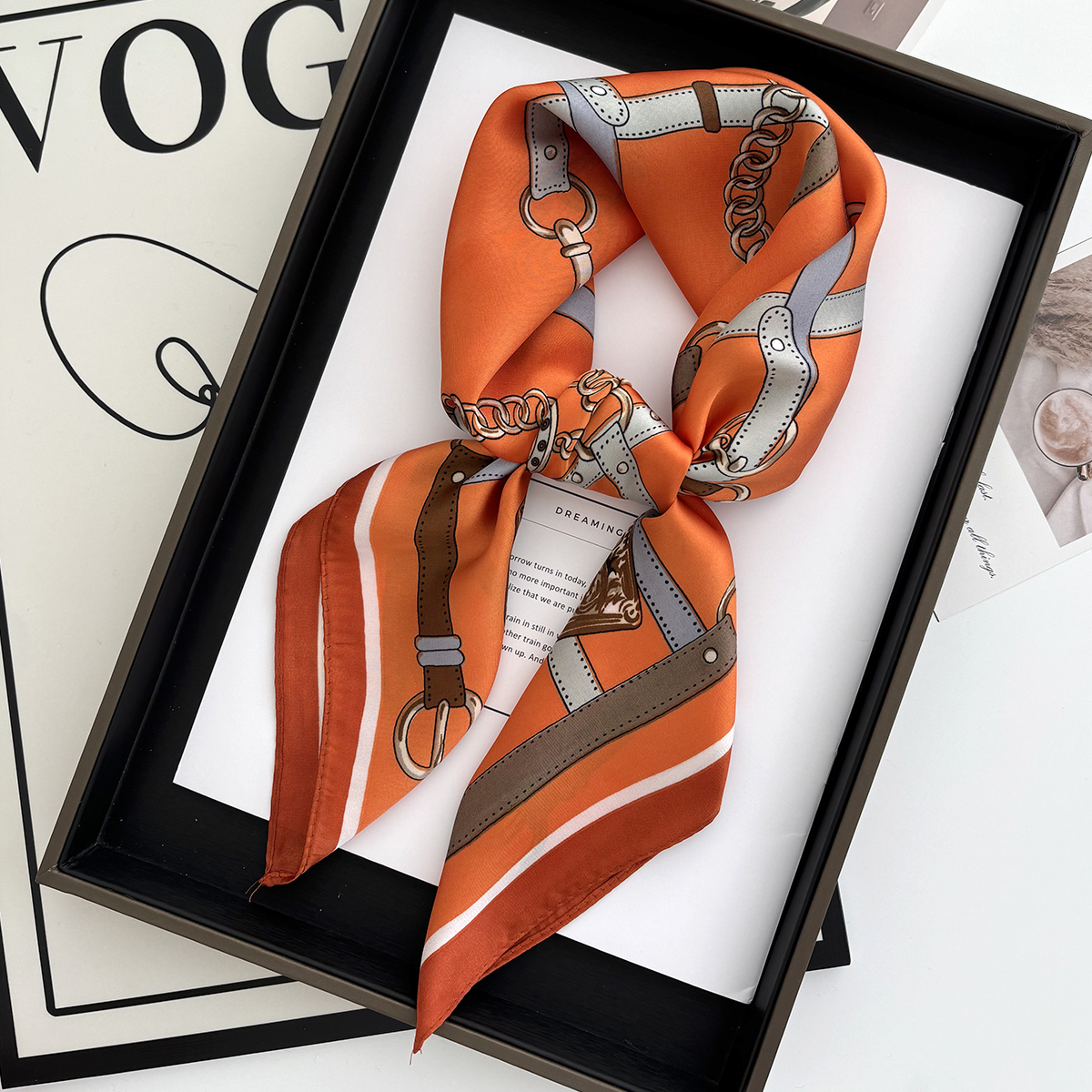 Foulard carré de luxe 70*70cm pour femme, en satin doux, élégant, utilisable comme bandeau pour cheveux, ruban pour sac, bandana, châle