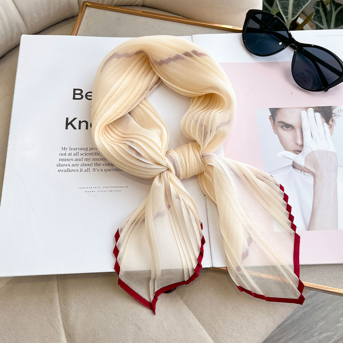 Femmes plissé Satin solide Foulard Foulard carré châle cheveux cravate bande mouchoir Satin Foulard foulards décoratifs