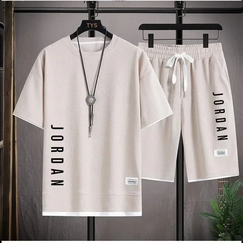 Ensemble T-shirt et short décontracté et tendance 2026 pour homme – Tenue de sport ample et confortable pour le jogging – Ensemble gaufré d'été pour homme