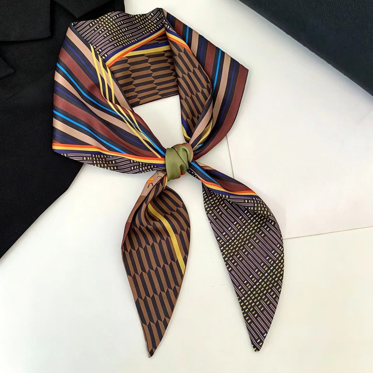 Foulard en soie biaisé imprimé de luxe pour femme, ruban long pour cheveux, cravate, foulard pour sac à main, foulard fin en satin, ceinture en jean