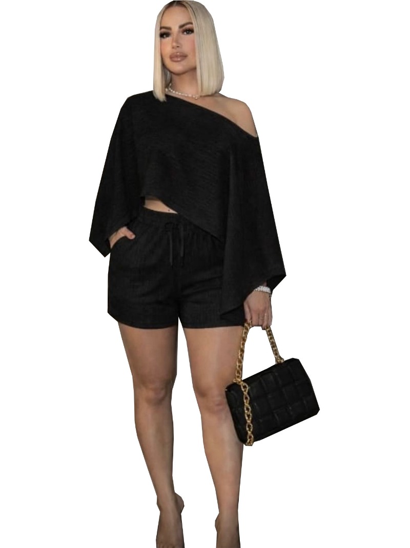 Ensemble de shorts élégant pour la plage, design chic et sexy, haut court respirant à épaules dénudées avec short enveloppant, ensemble 2 pièces pour femme
