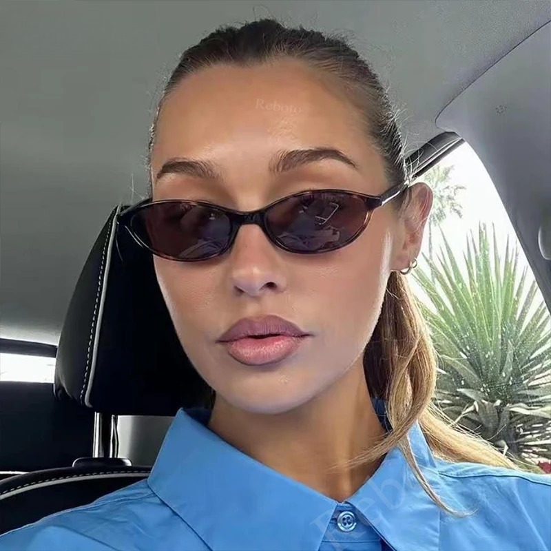 Lunettes de mode pour femmes avec monture ovale, parfaites pour un style décontracté