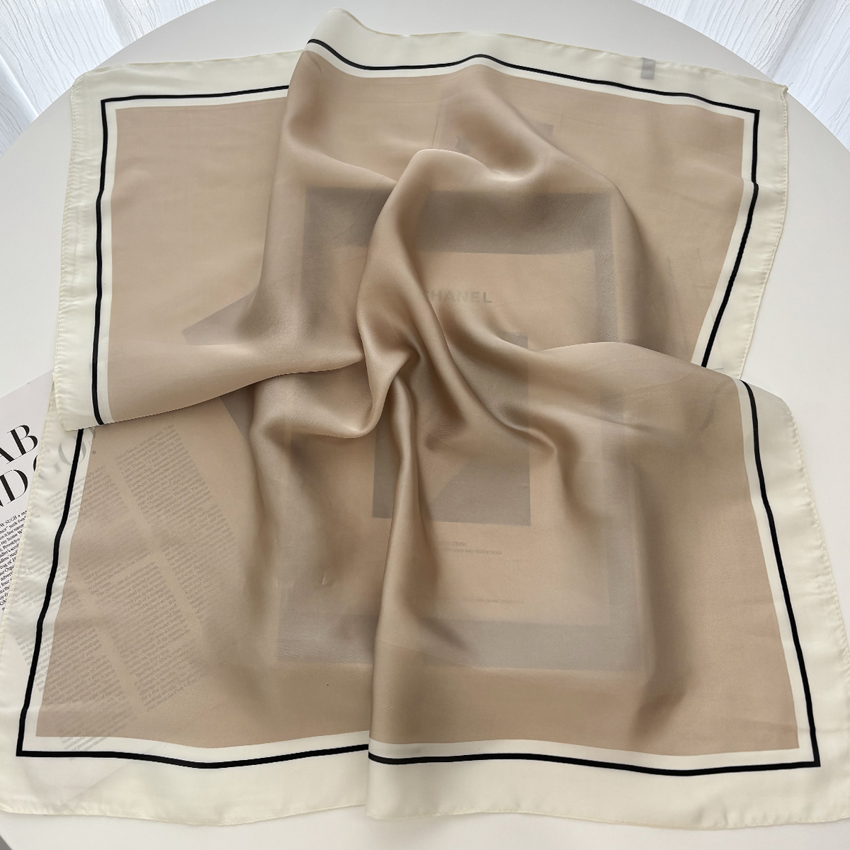 Écharpe carrée de luxe à imprimé floral pour femme, foulard en satin doux, bandeau pour cheveux, ruban, bandana