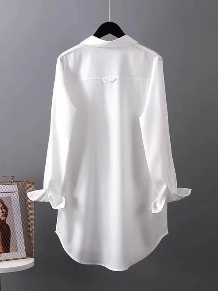 Shir ample et mince de style paresseux soyeux et lisse, haut léger français, tendance et polyvalent, chemise polyvalente décontractée pour femmes au printemps